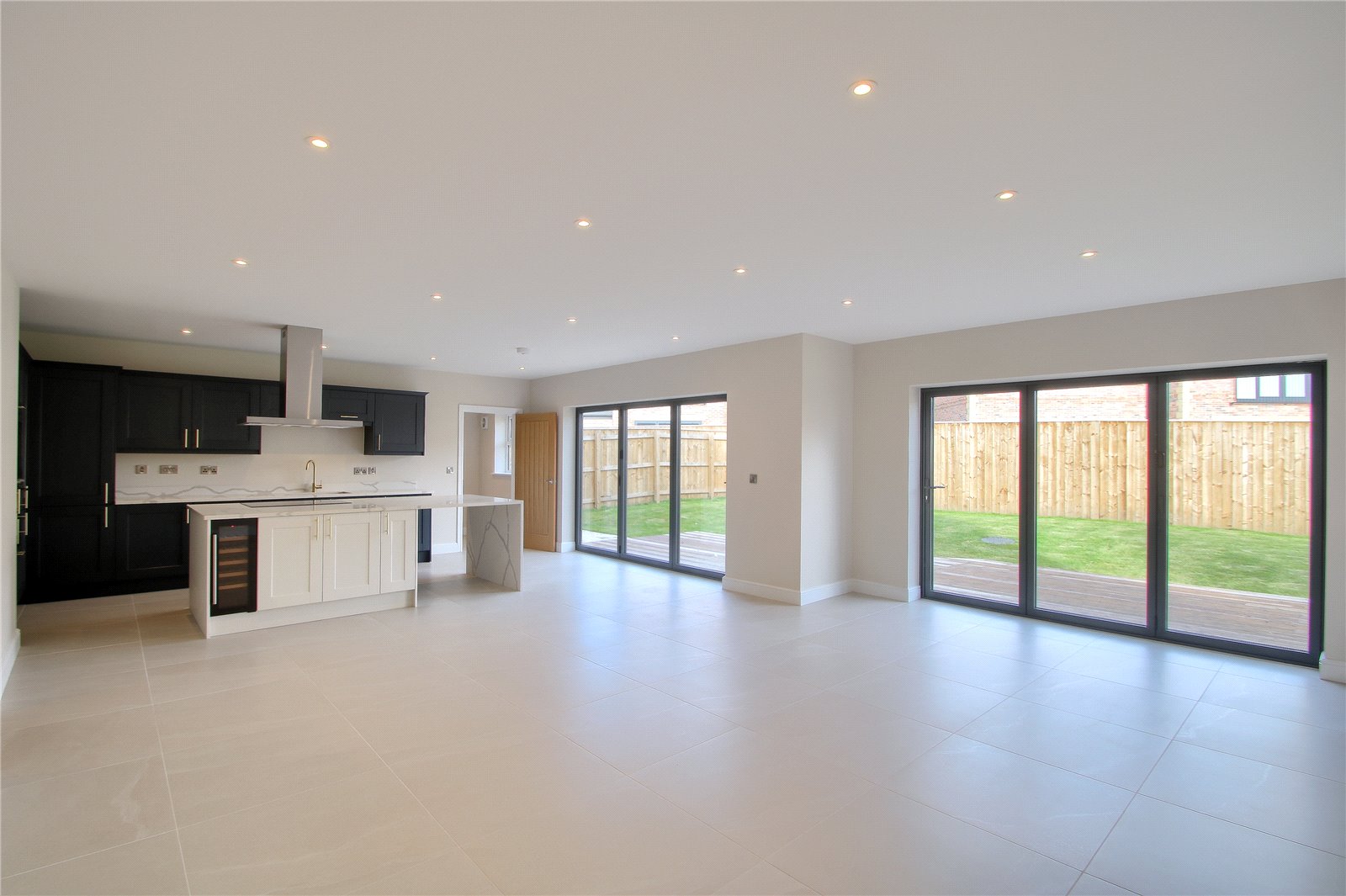 5 bed house for sale in Hunters Way, Eaglescliffe  - Property Image 2