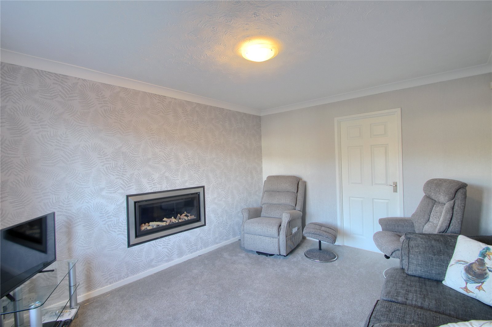 3 bed house for sale in Coatham Vale, Eaglescliffe  - Property Image 2