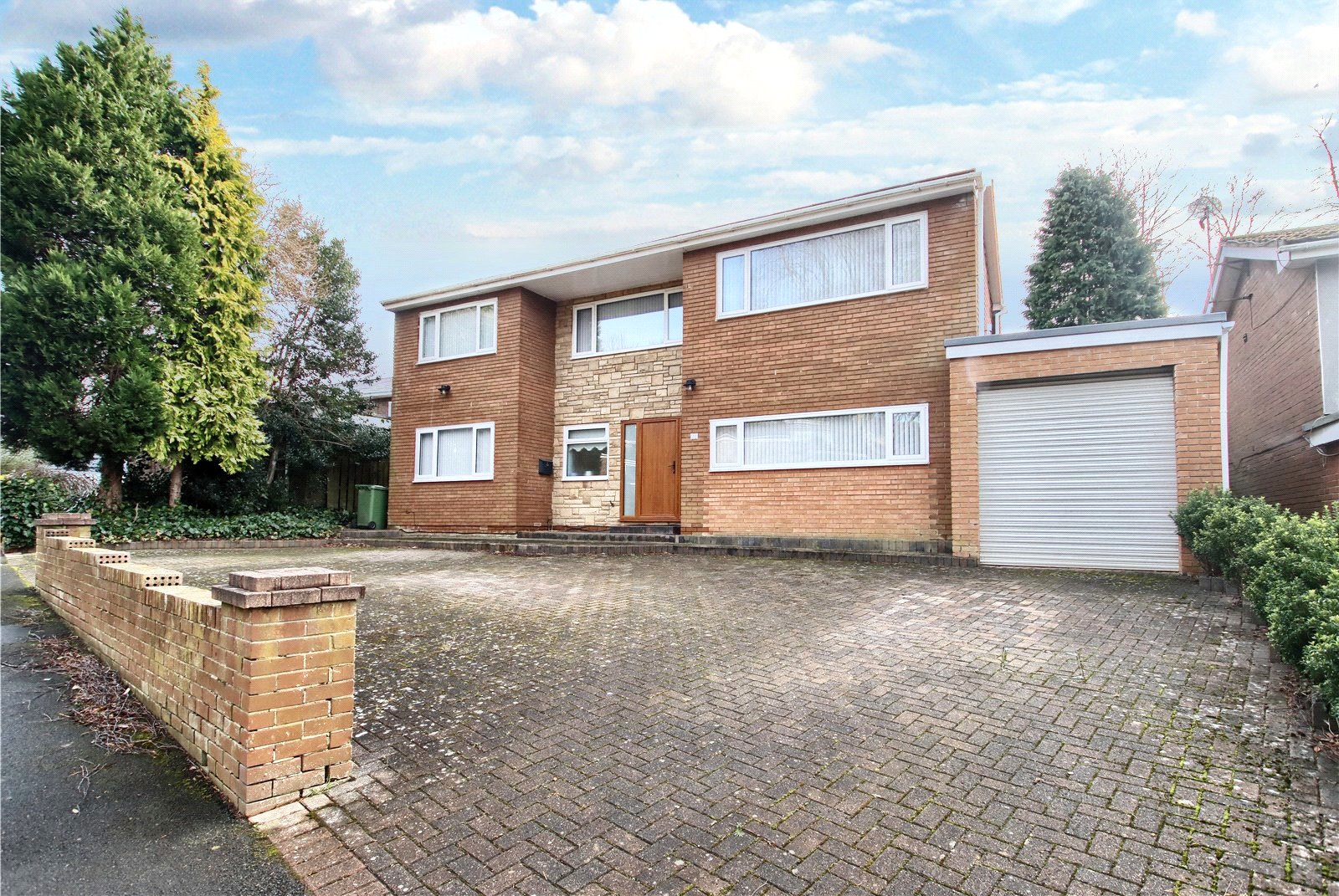 5 bed detached house for sale in Valley Drive, Yarm  - Property Image 1