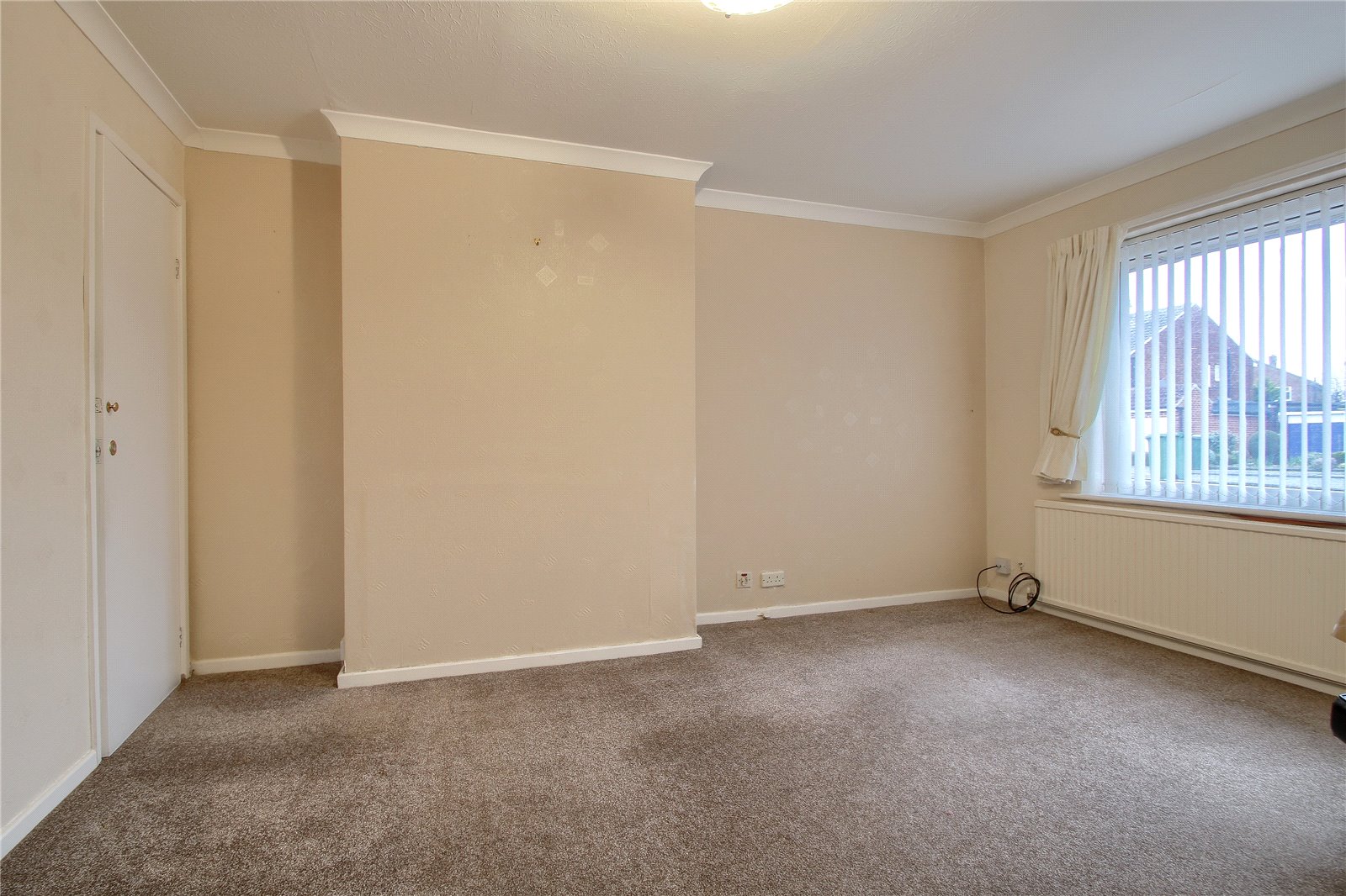 2 bed bungalow for sale in Farnham Close, Eaglescliffe - Property Image 1