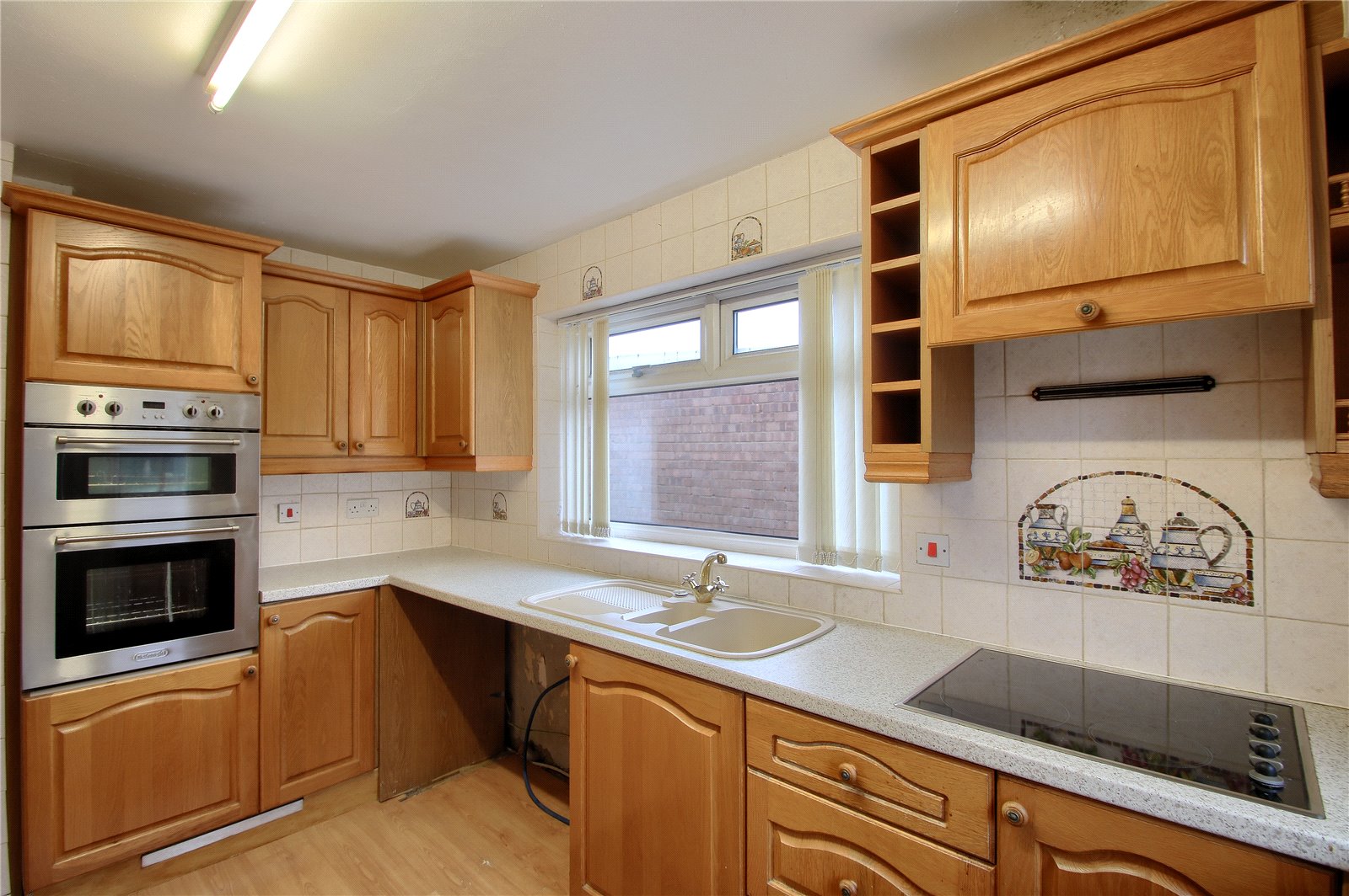 2 bed bungalow for sale in Farnham Close, Eaglescliffe  - Property Image 2
