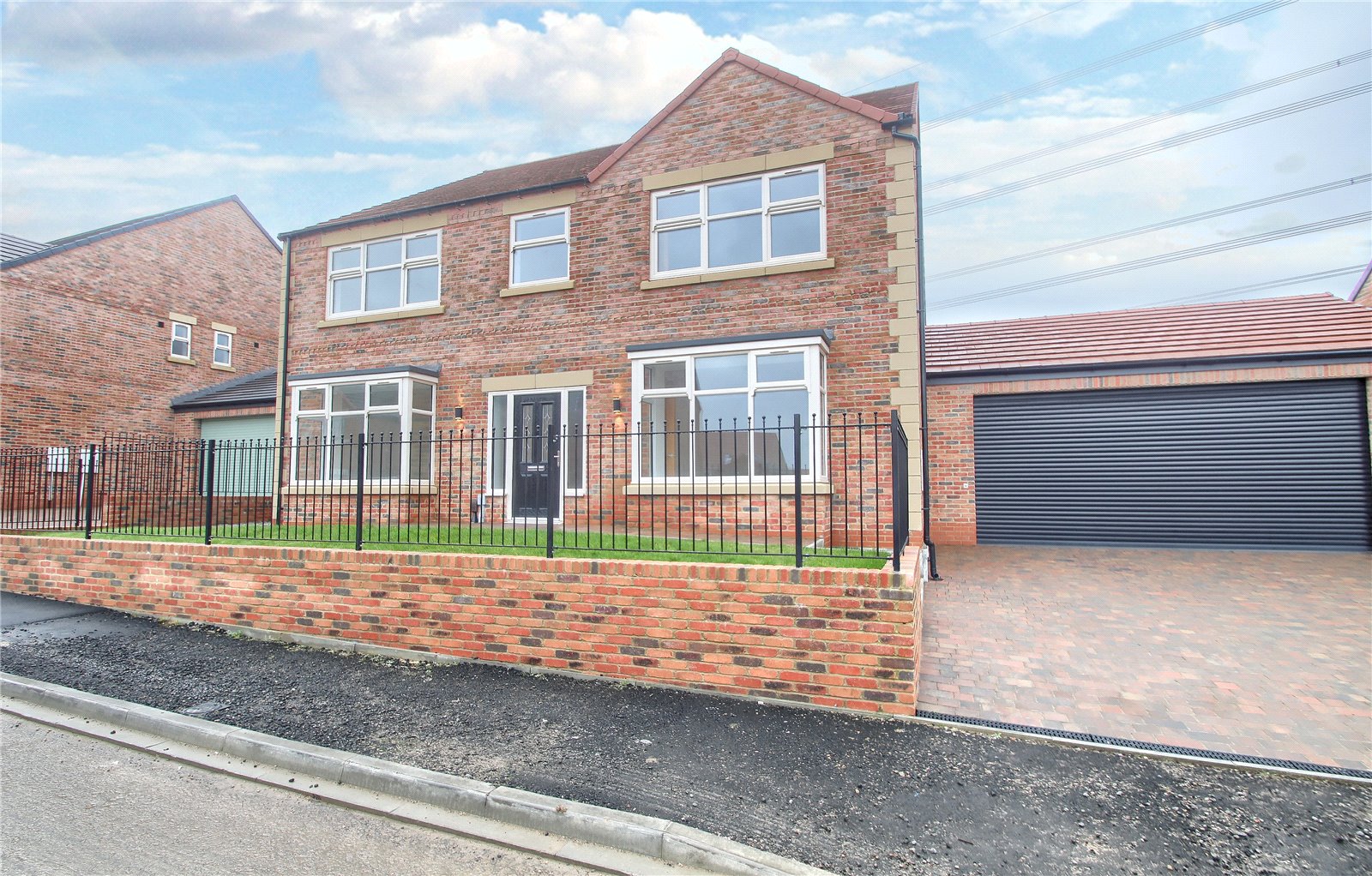 4 bed house for sale in Hunters Way, Eaglescliffe 1