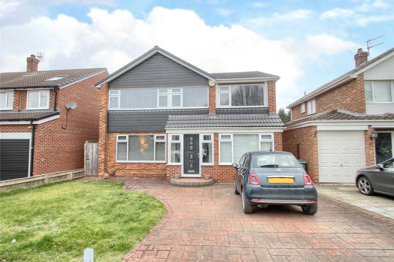 5 bed house for sale in Meadowfield Drive, Eaglescliffe 1