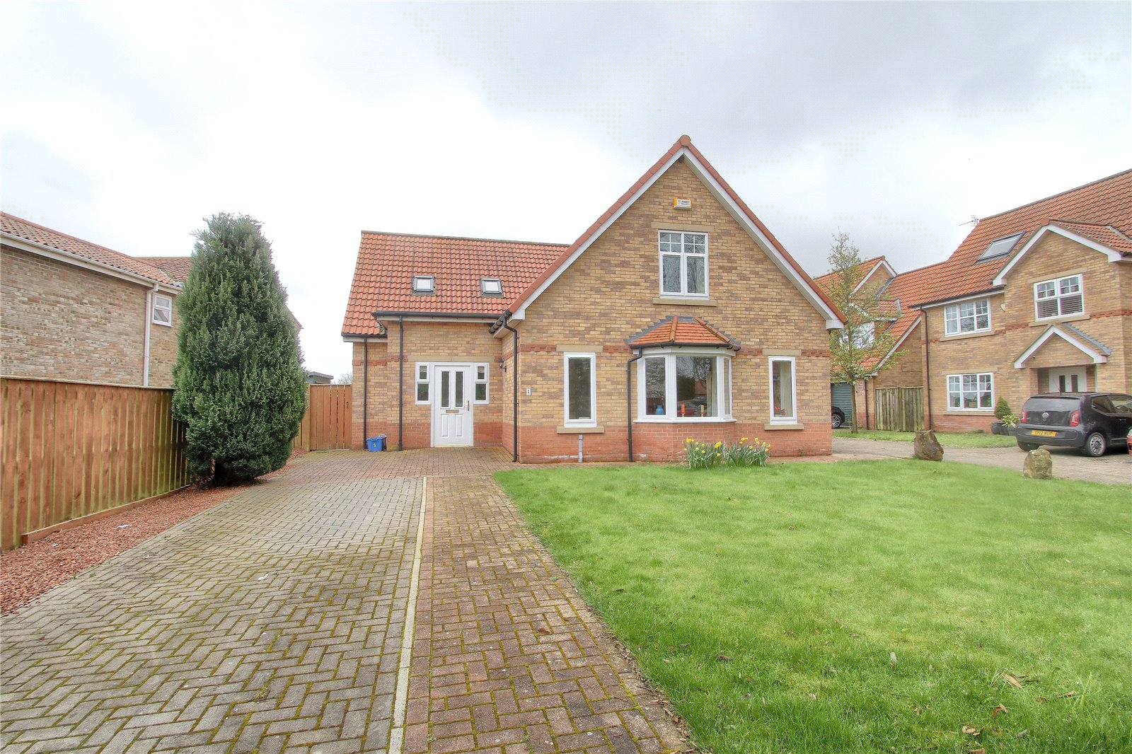 4 bed house for sale in Alonby Court, Long Newton 1