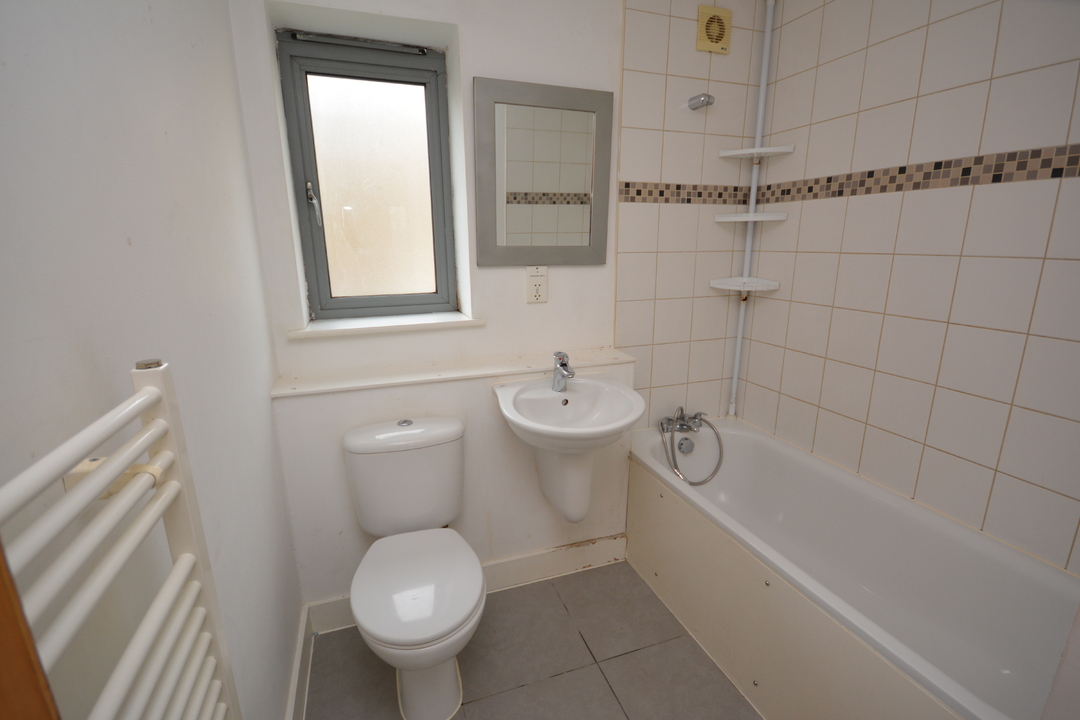 1 bed apartment to rent in Sea Court, Margate  - Property Image 5