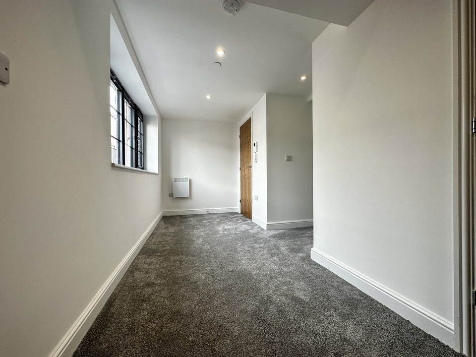 2 bed apartment to rent, Rochester  - Property Image 8