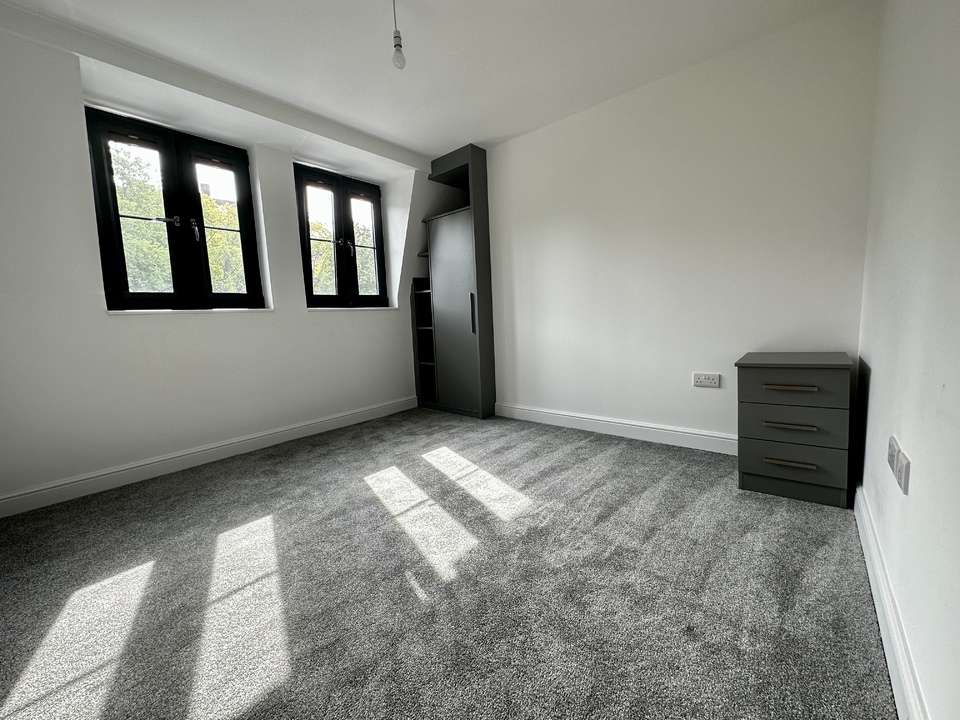 2 bed apartment to rent, Rochester  - Property Image 7