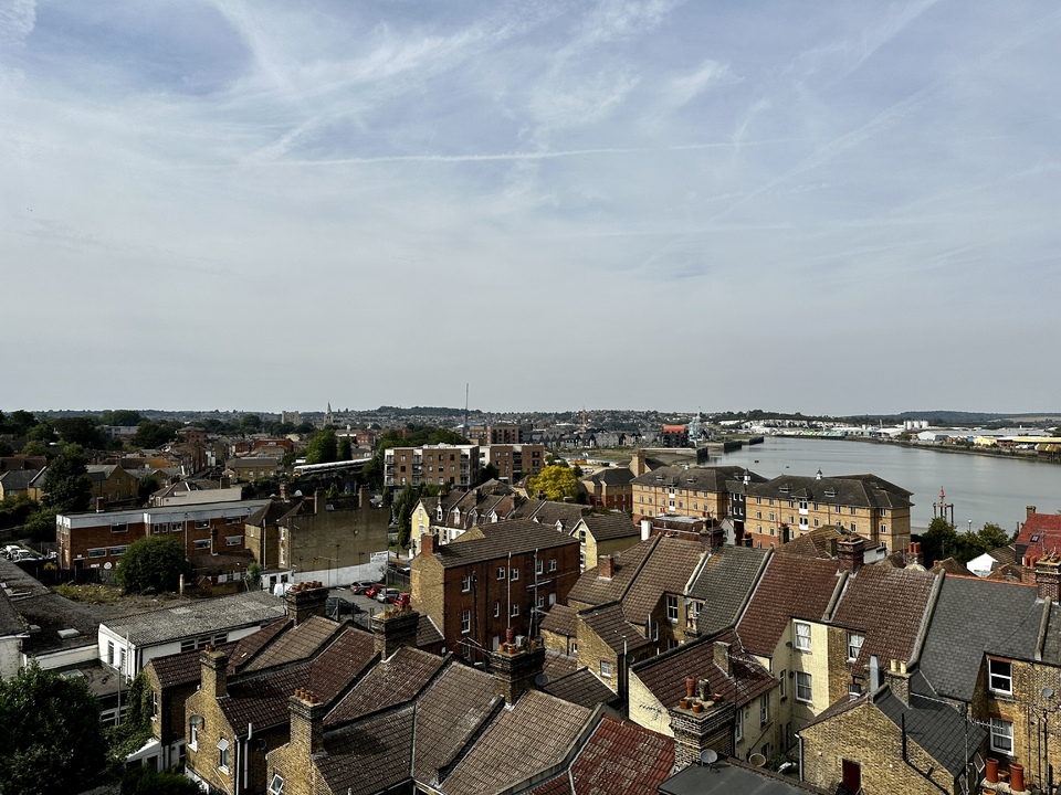 2 bed apartment to rent, Rochester  - Property Image 14