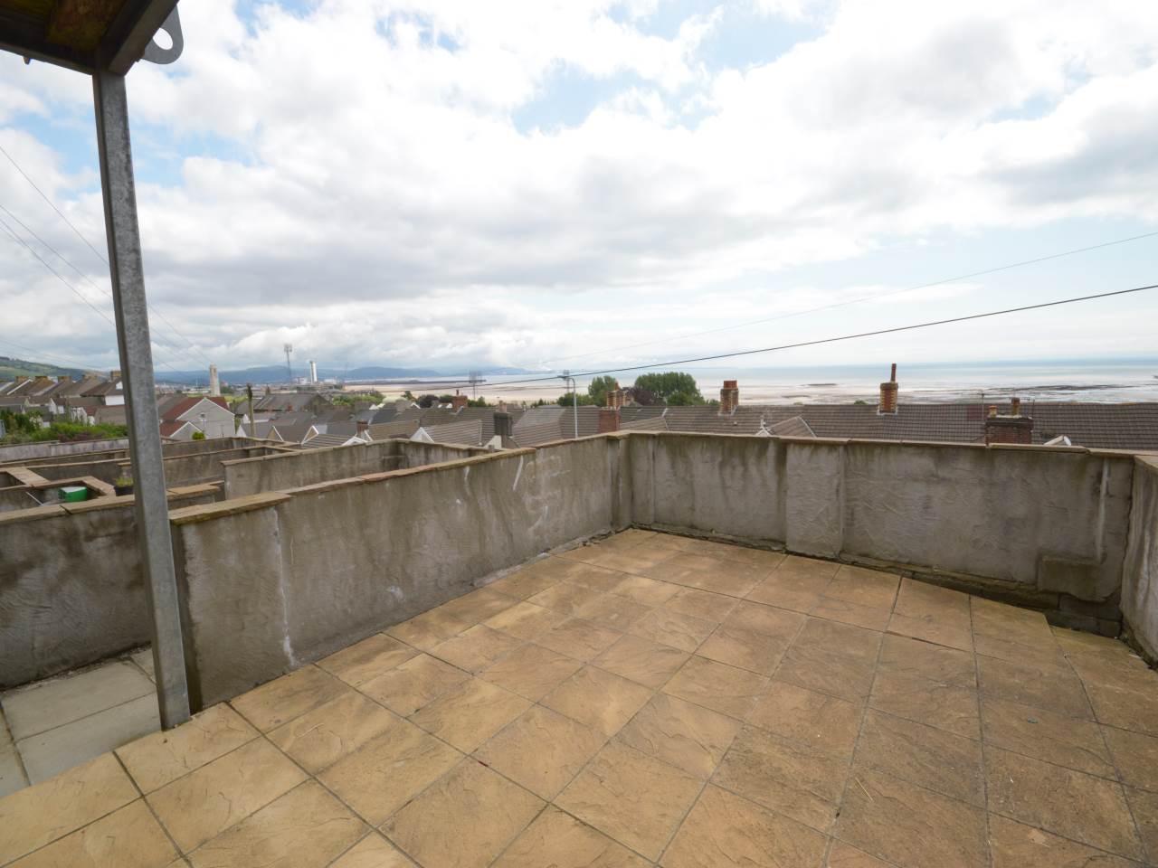 2 bed flat to rent in Trafalgar Place, Brynmill 0