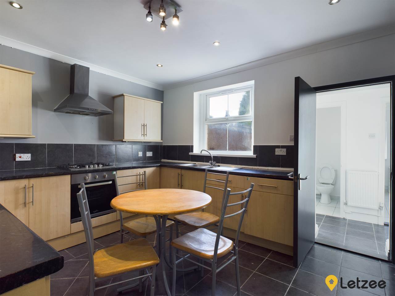 4 bed house to rent in Waterloo Place, Brynmill  - Property Image 9