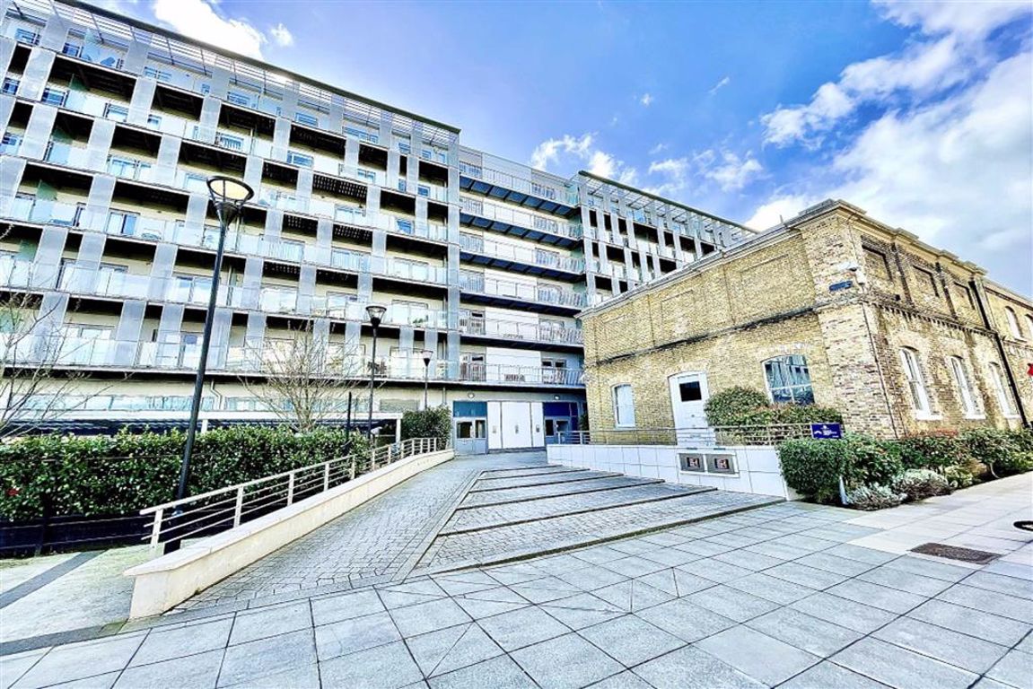2 bed flat for sale in Royal Carriage Mews, Royal Arsenal  - Property Image 1