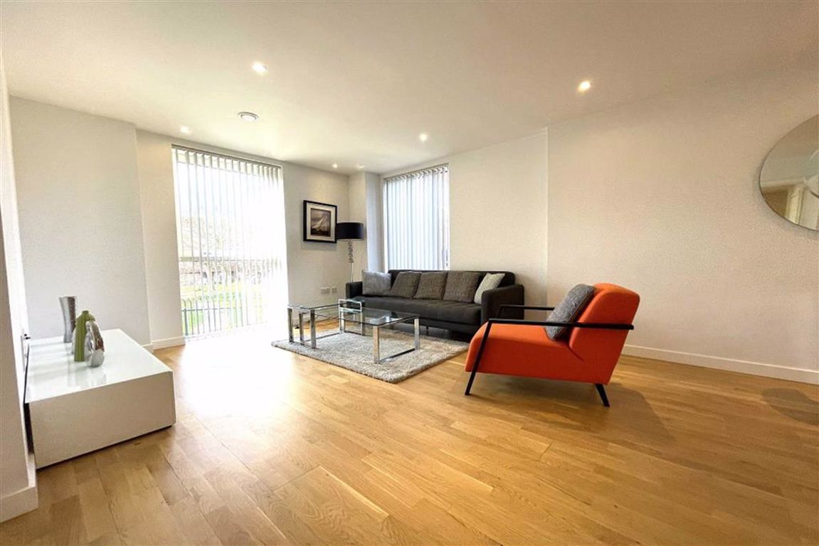 2 bed flat to rent in Carriage Way, Deptford - Property Image 1