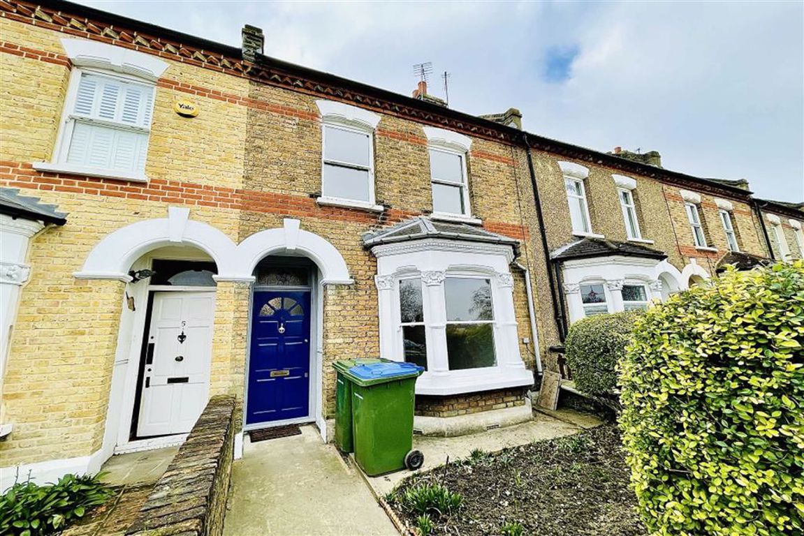 3 bed terraced house to rent in St. Johns Terrace, Plumstead  - Property Image 1
