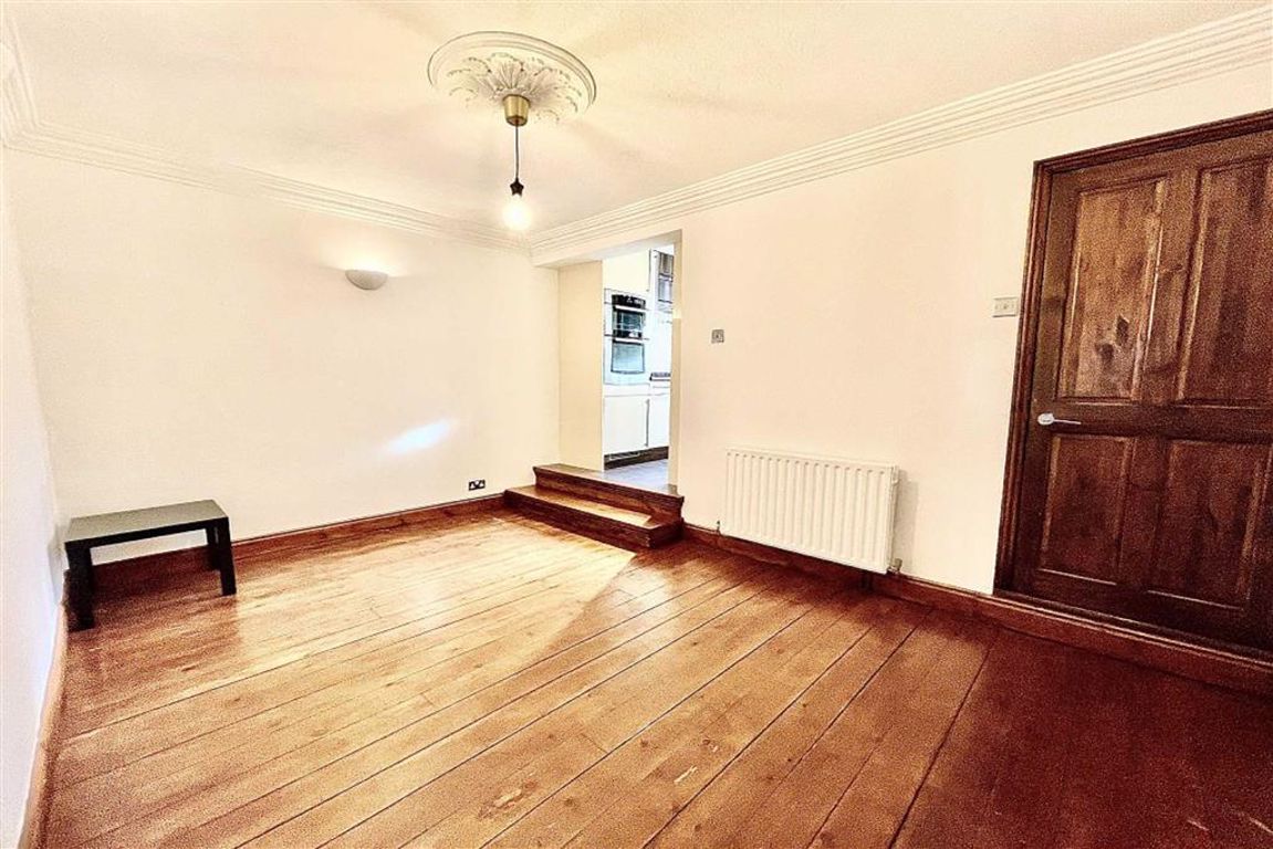 2 bed terraced house to rent in Riverdale Road, Plumstead  - Property Image 1