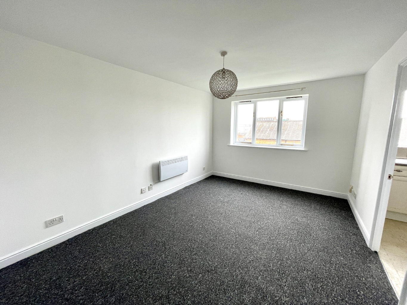 1 bed flat to rent in Harlinger Street, London  - Property Image 2