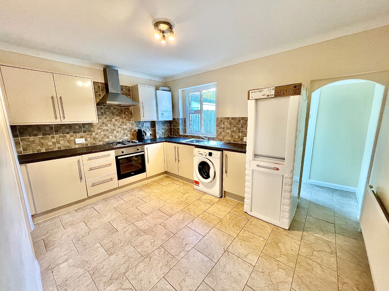 Beaumont Gibbs are offering this lovely two double bedroomed Victorian mid terrace house for rent. The property is situated in a nice residential road close-by to Winn & Plumstead Common.