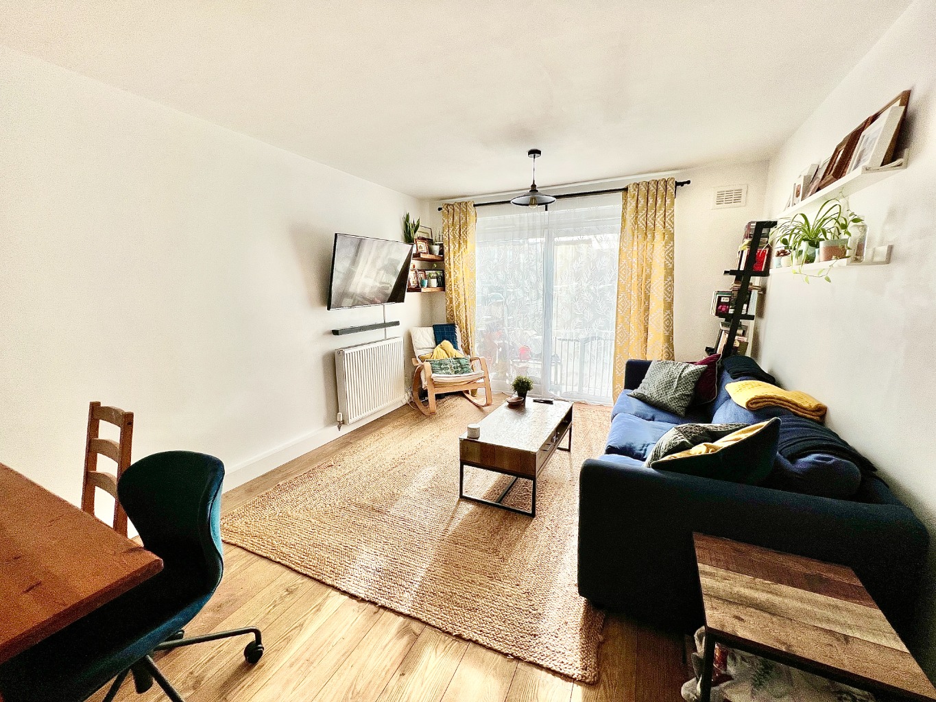 Beaumont Gibbs are delighted to offer this immaculately presented two double bedroomed ground floor maisonette for sale in Jessup Close, Woolwich.