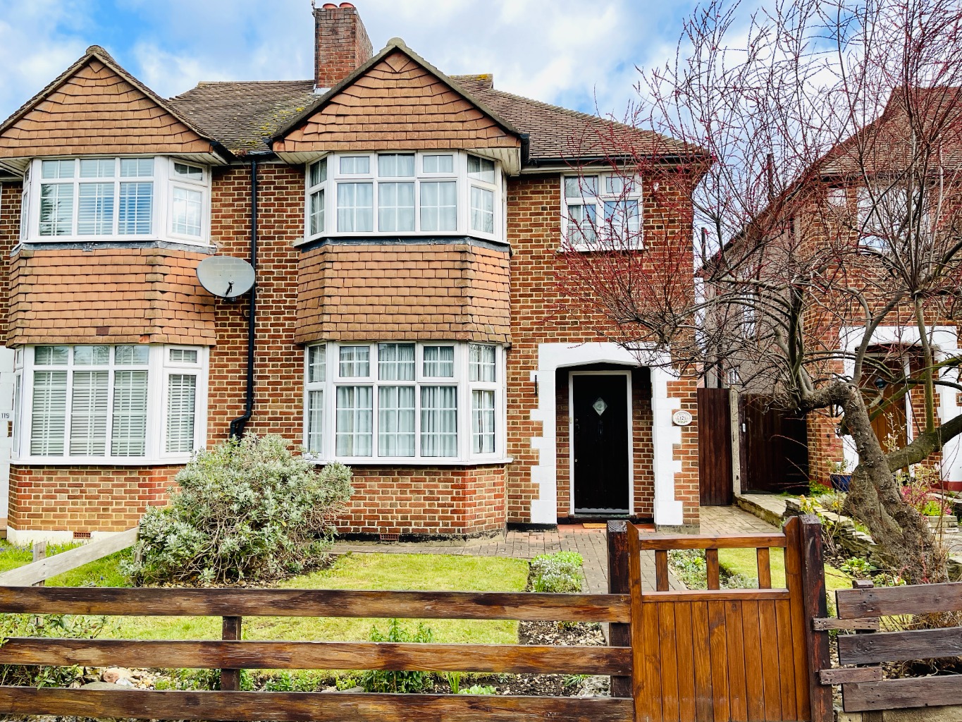 Beaumont Gibbs are pleased to offer this un-modernised three bedroom semi-detached house for sale, set upon the crest of Shooters Hill, while the property is in need of modernization,  it offers a myriad of benefits.