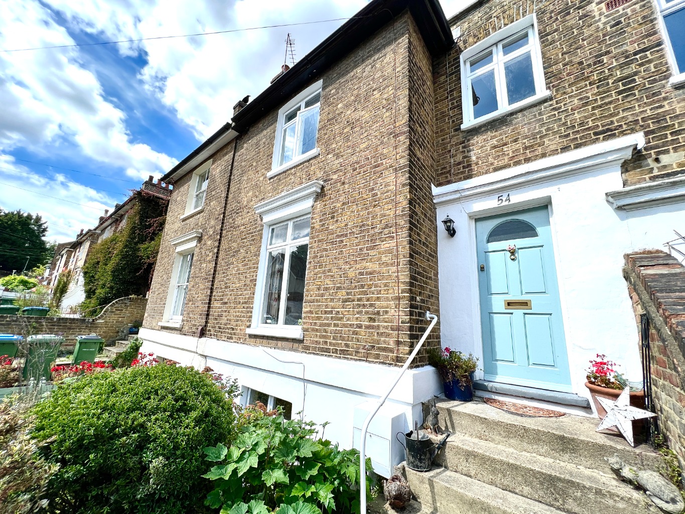 Beaumont Gibbs are delighted  to offer this Georgian terrace house to the market. Situated nearby to Woolwich Common and Shooters Hill itself, the property is in a fantastic location and is full of charm and character. We highly recommend your early viewing appointment.