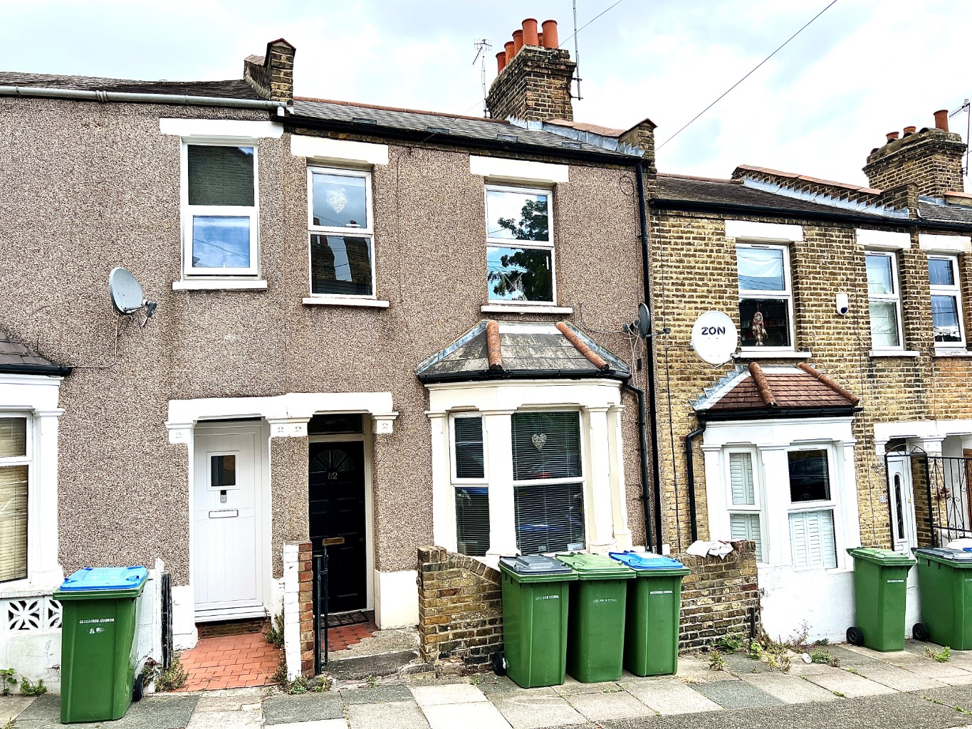 Beaumont Gibbs are offering for sale this spacious two double bedroomed Victorian mid terrace house for sale. Situated close by to local shops and bus routes from Plumstead Common Road, the house would make a great Buy to Let investment or first time purchase.