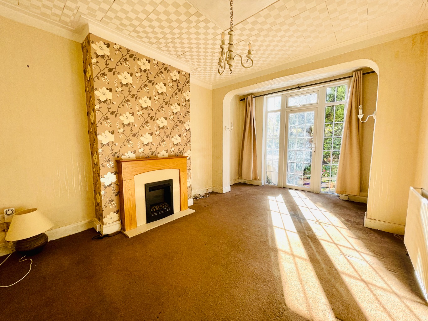 4 bed terraced house for sale in Chelsworth Drive, London  - Property Image 5