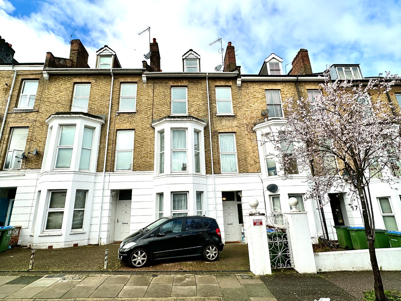 6 bed terraced house for sale in Vicarage Park, London - Property Image 1
