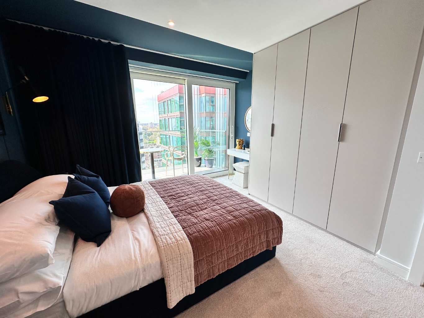 1 bed flat for sale in Duke of Wellington Avenue, London  - Property Image 9
