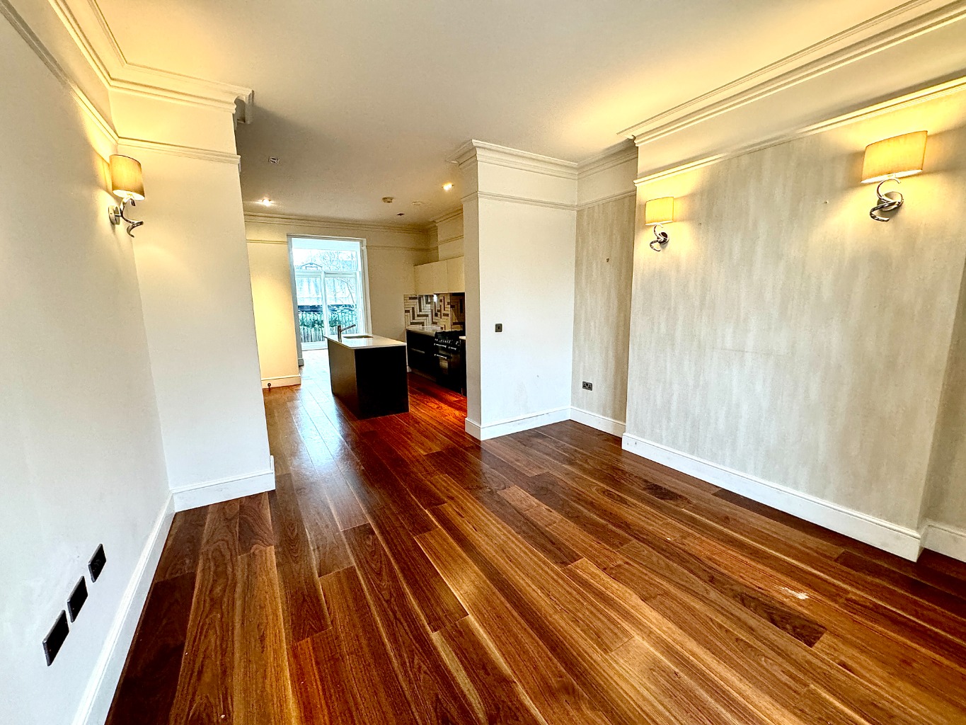 3 bed terraced house for sale in Langhorne Street, Woolwich  - Property Image 2