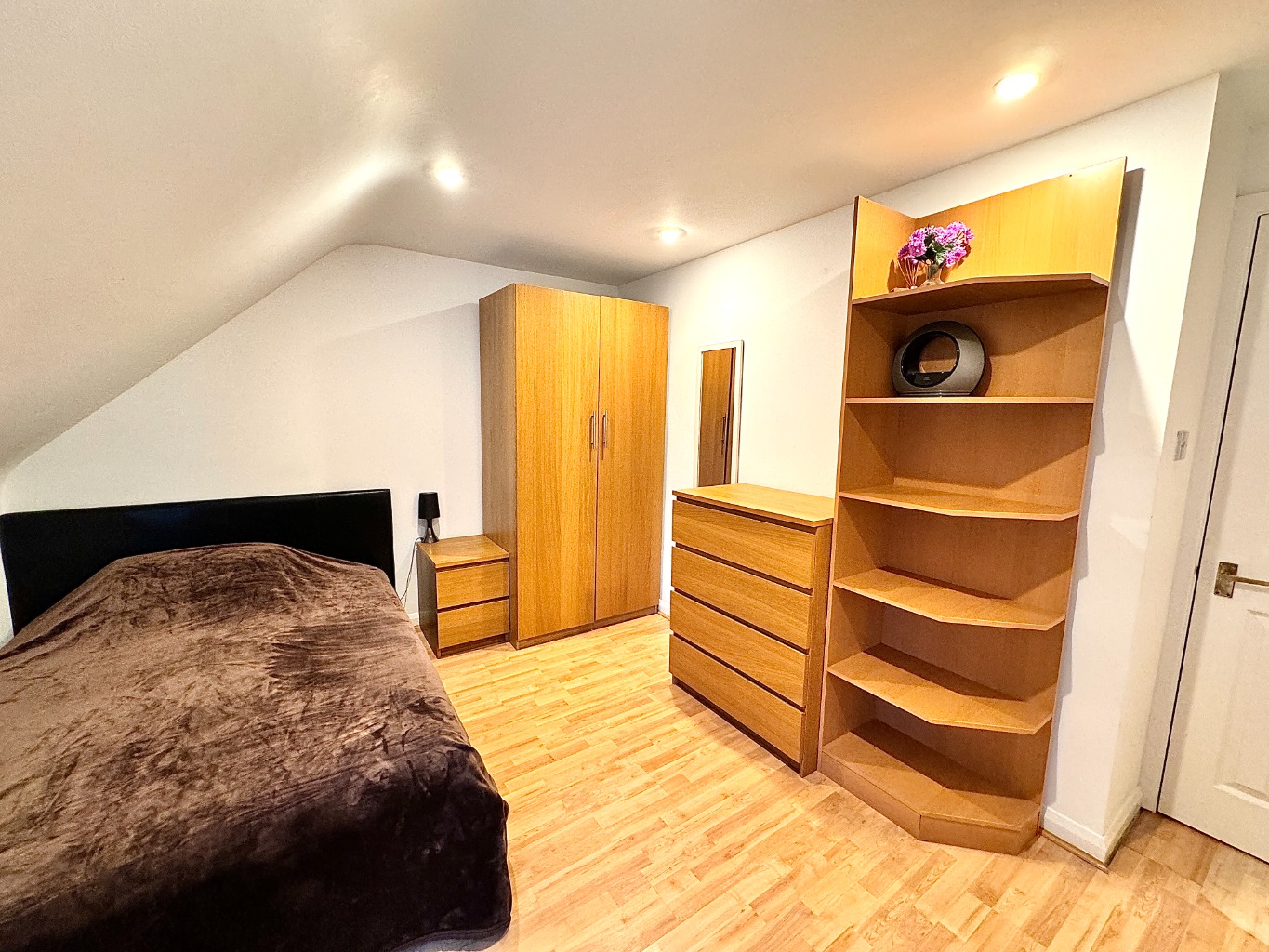 5 bed terraced house for sale in Plumstead  - Property Image 11