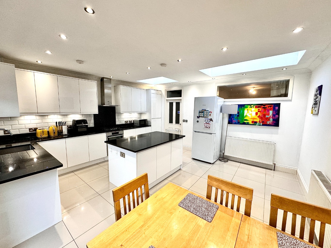 5 bed terraced house for sale in Plumstead  - Property Image 1