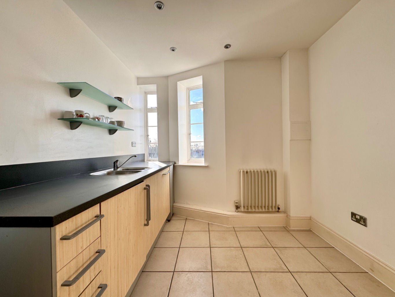 2 bed flat for sale in Eaglesfield Road, London  - Property Image 11