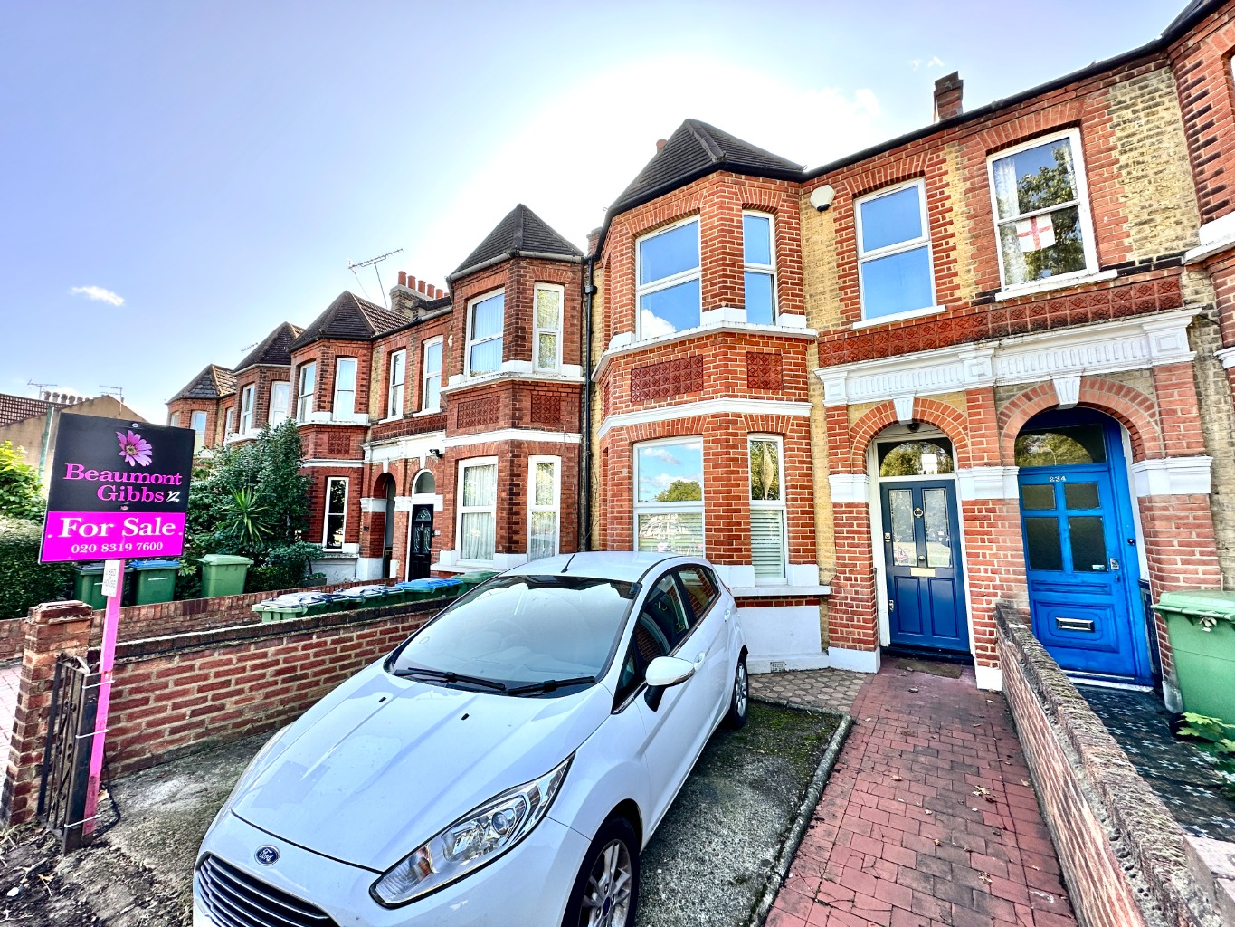 3 bed terraced house for sale in Plumstead - Property Image 1