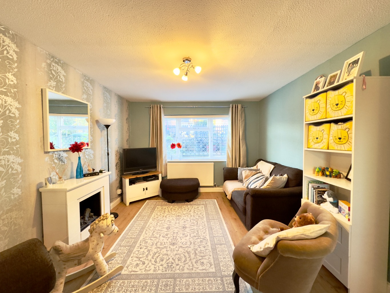 3 bed end of terrace house for sale in Badlow Close, Erith  - Property Image 3