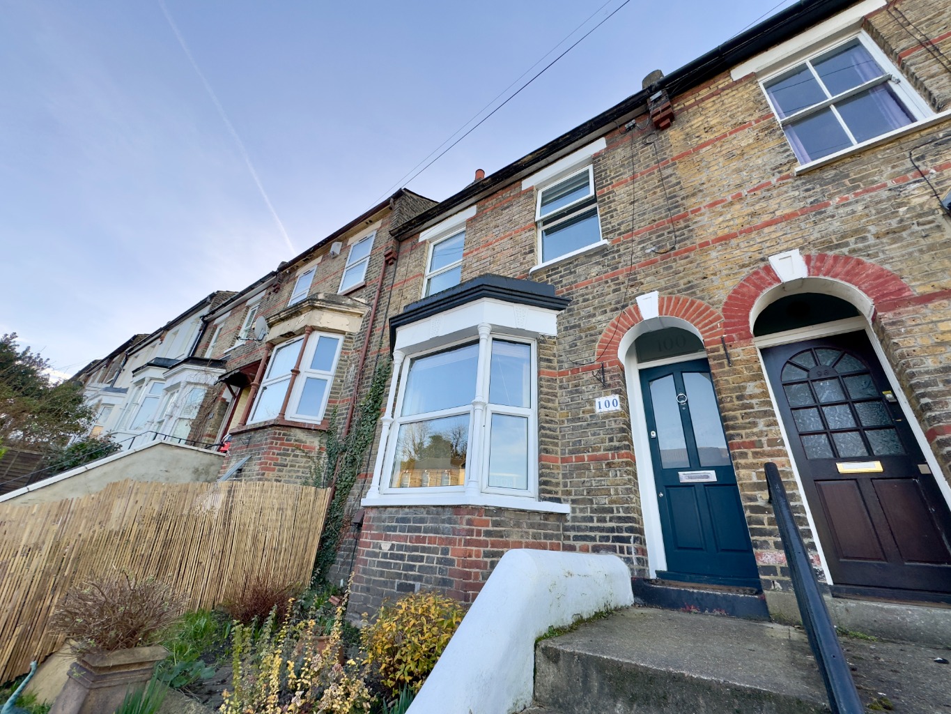 3 bed terraced house for sale in Plumstead  - Property Image 1