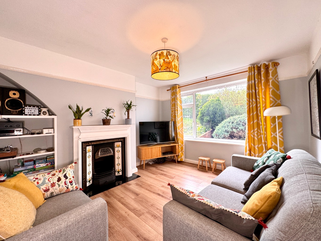 3 bed semi-detached house for sale in Shooters Hill  - Property Image 2