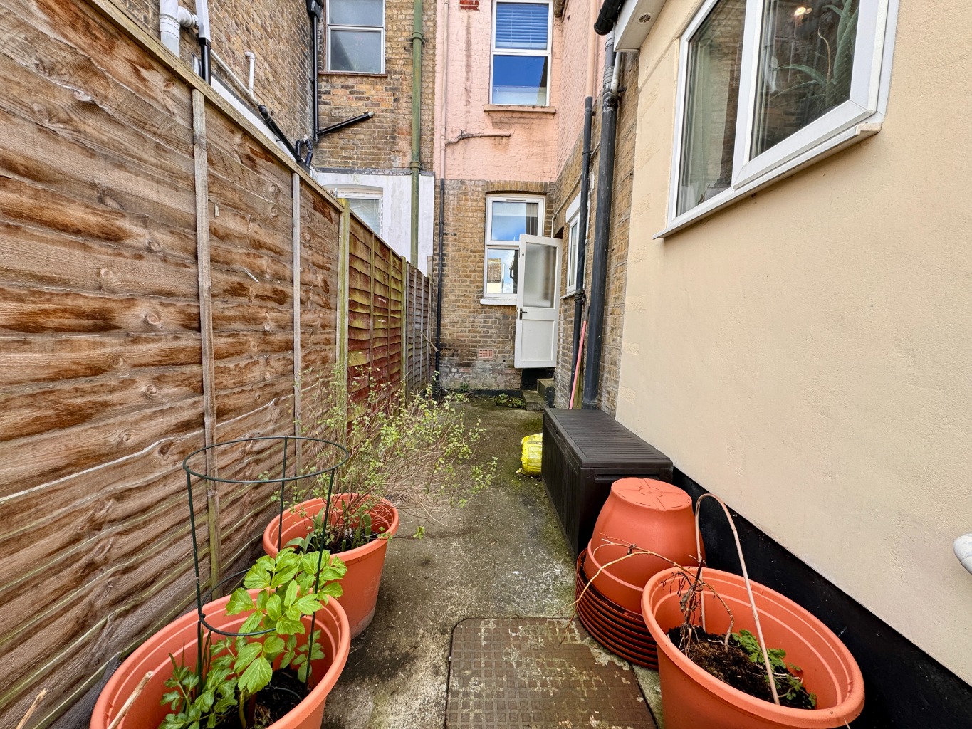 1 bed ground floor maisonette for sale in Plumstead  - Property Image 10