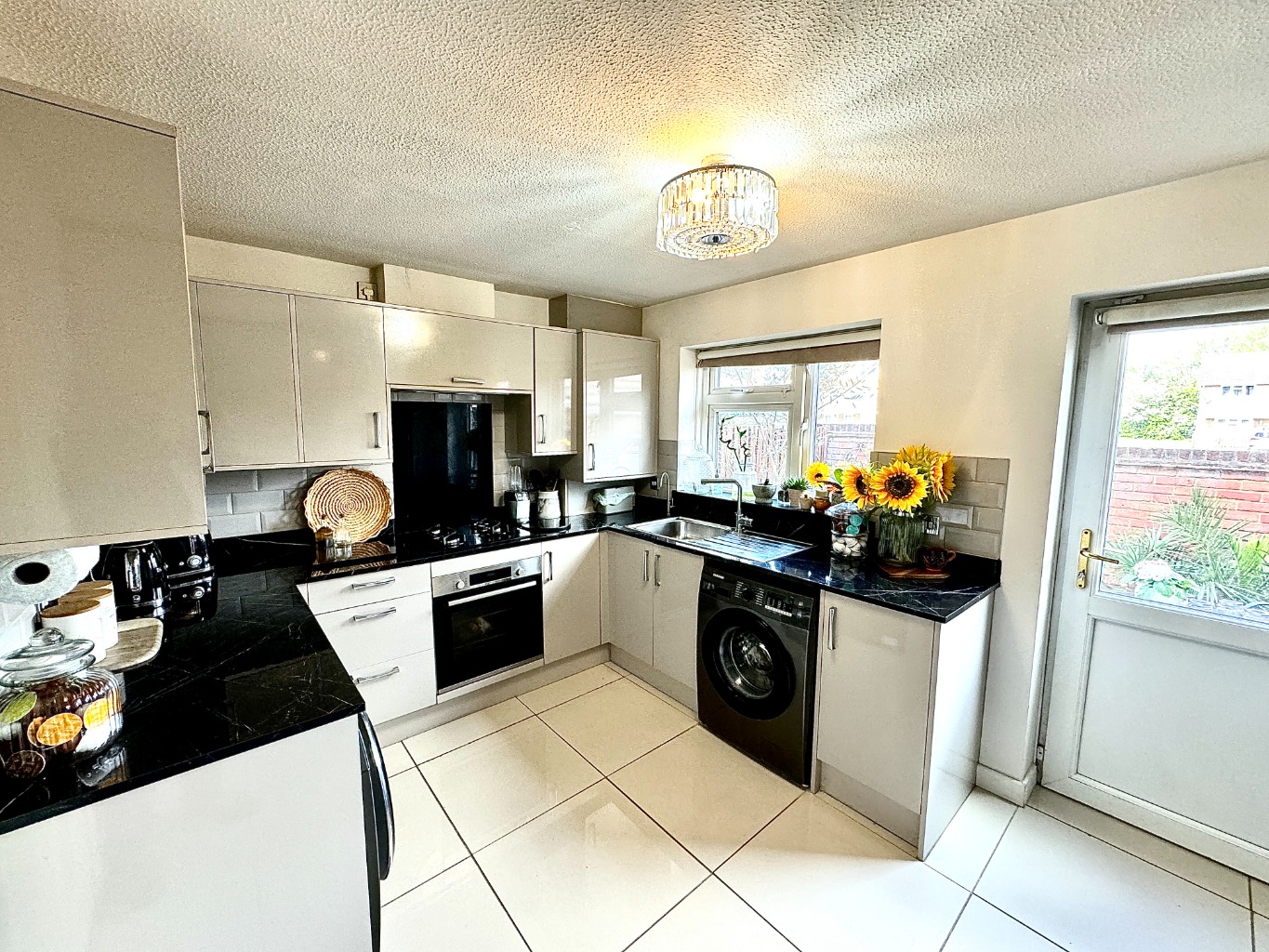 2 bed terraced house for sale in Thamesmead  - Property Image 4