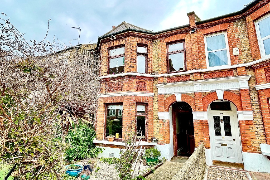 4 bed semi-detached house for sale in Genesta Road, London  - Property Image 1