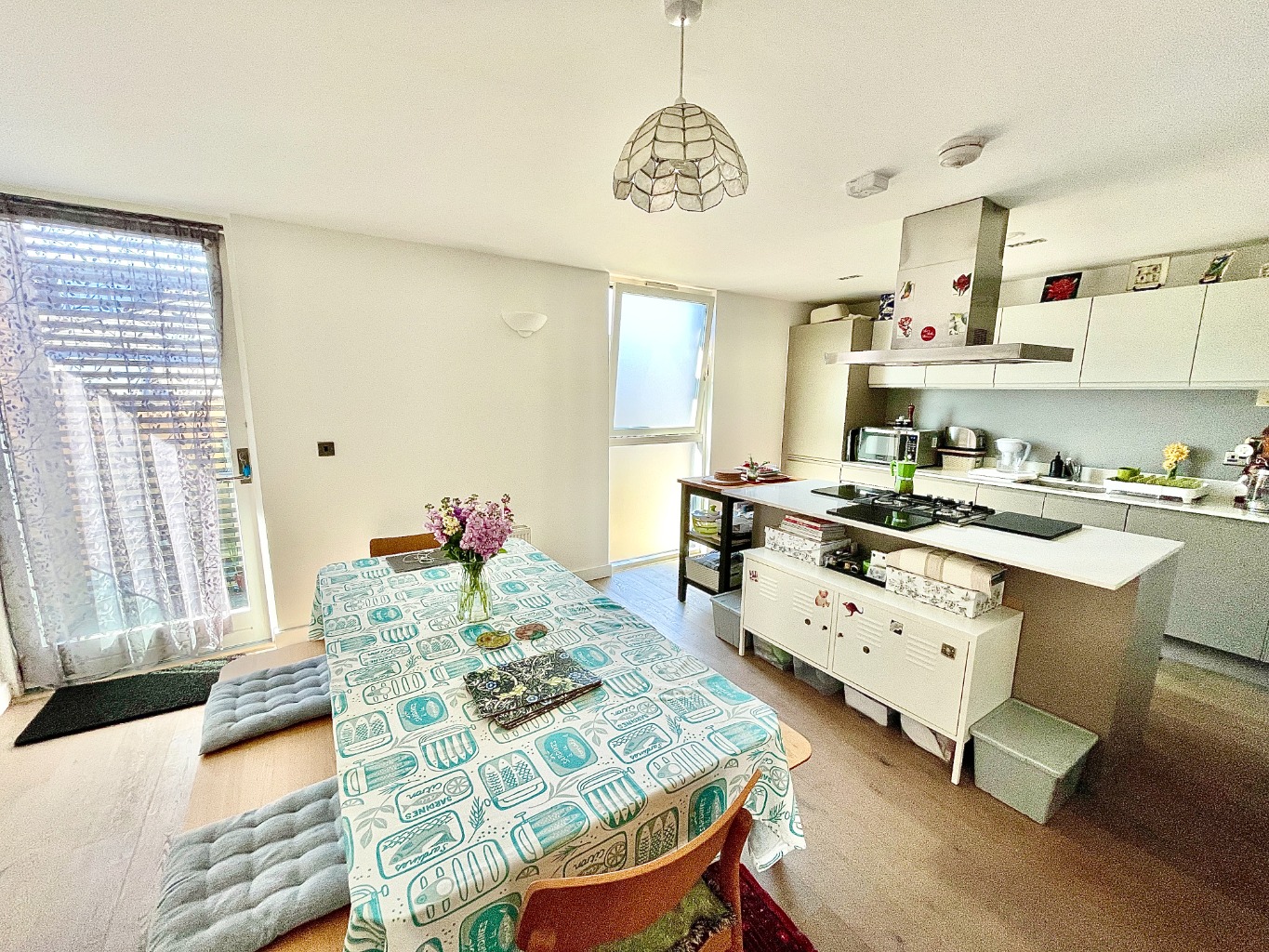 3 bed flat to rent in Napoleon Lane, London 0