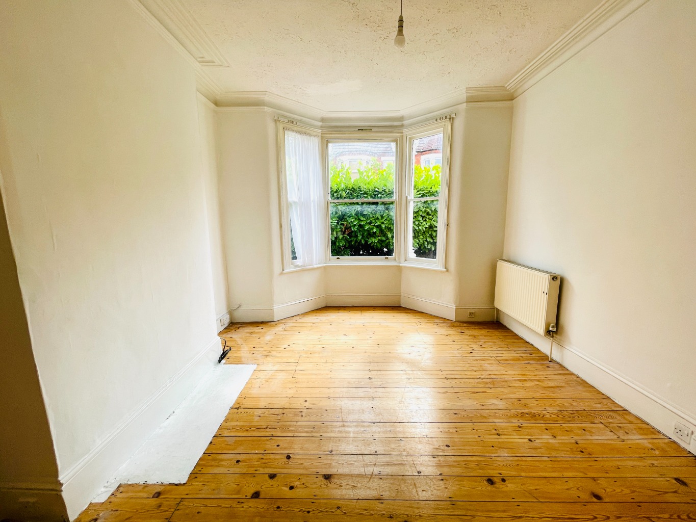 3 bed terraced house to rent in Macoma Road, London  - Property Image 1