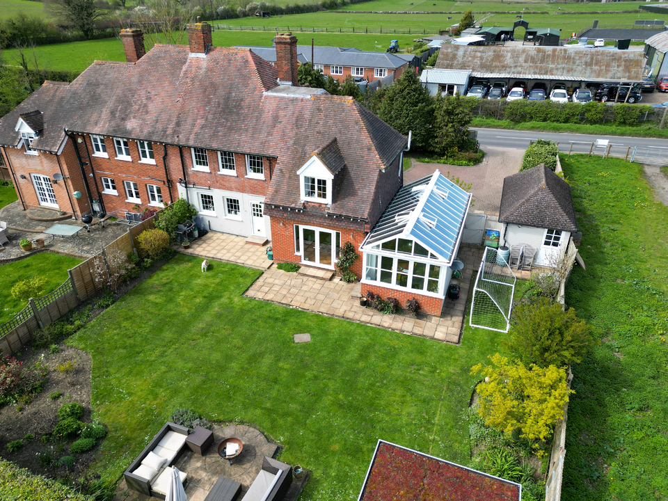 4 bed link detached house for sale in Woodlands Lane, Cobham  - Property Image 29