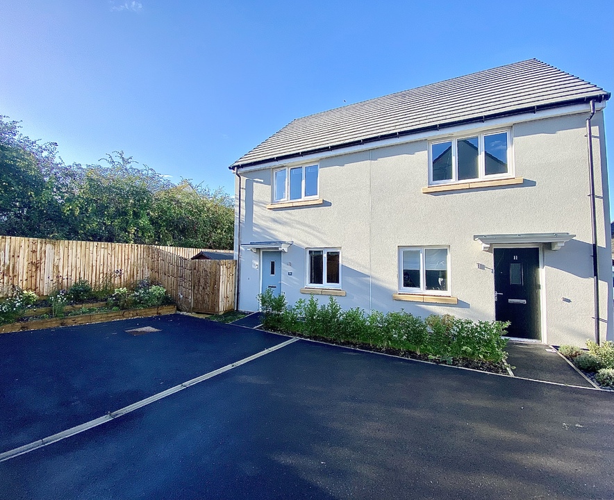 2 bed semi-detached house for sale in Broadsword Park, Ilchester  - Property Image 1