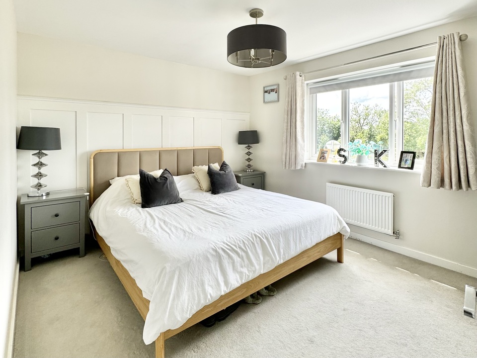 3 bed detached house for sale in Monkton Heathfield, Taunton  - Property Image 14