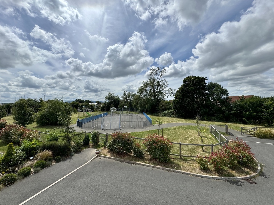 3 bed detached house for sale in Monkton Heathfield, Taunton  - Property Image 17