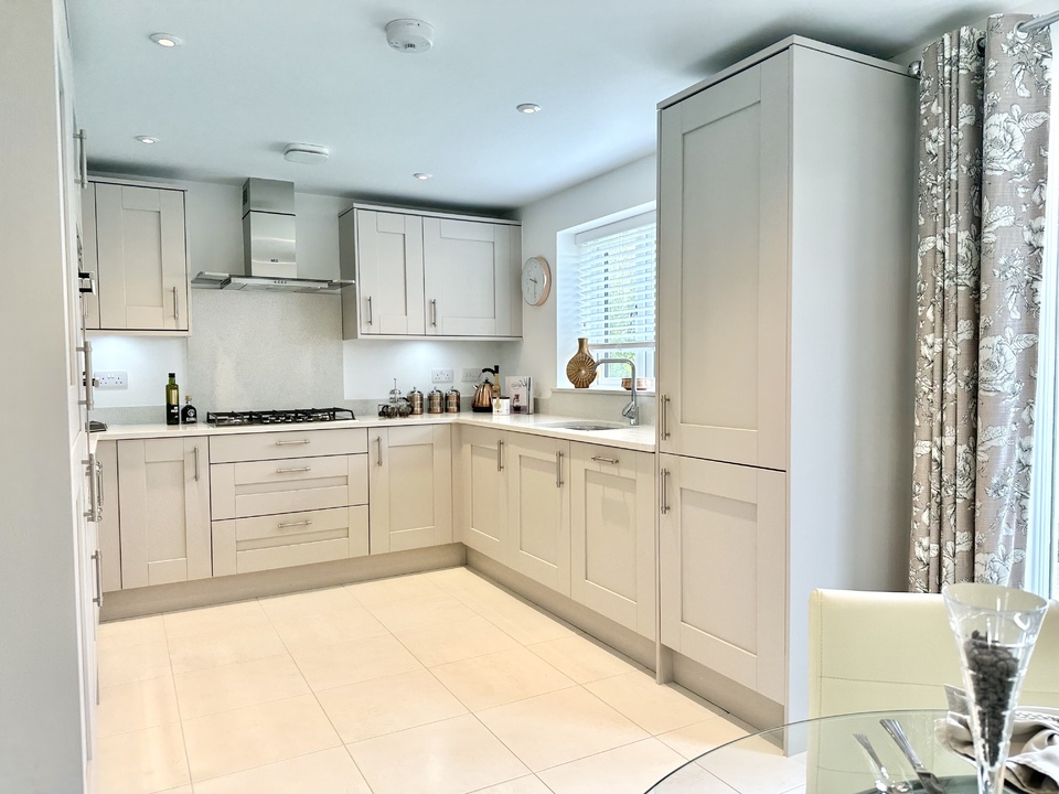 4 bed semi-detached house for sale in Woodlands, Mere  - Property Image 4