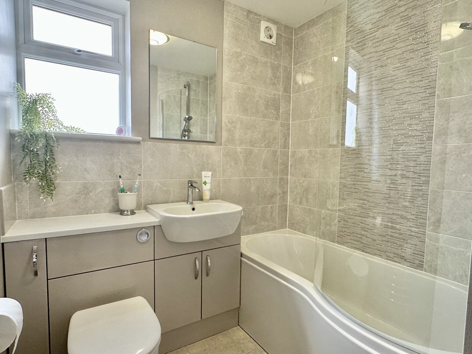 3 bed semi-detached house for sale in Westwood Drive, Frome  - Property Image 16
