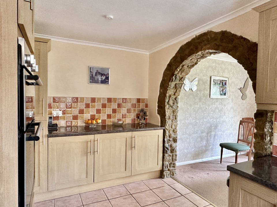 3 bed semi-detached house for sale in Westwood Drive, Frome  - Property Image 7