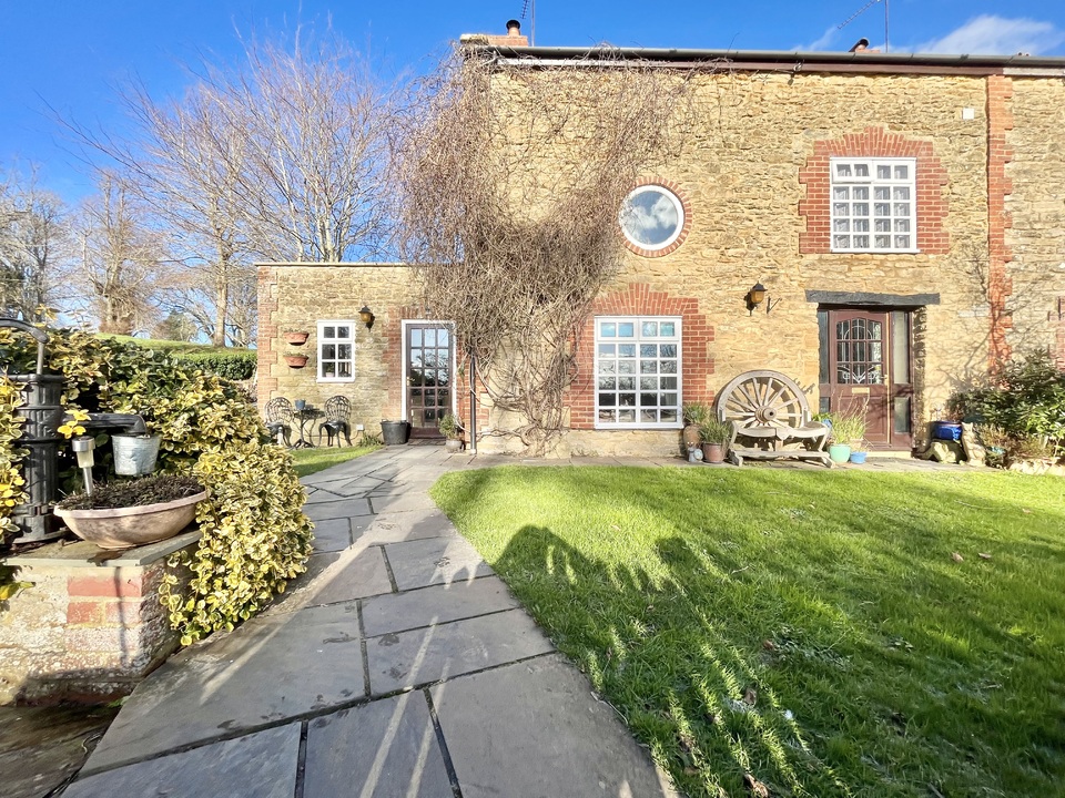 2 bed cottage for sale in Barwick Park, Yeovil  - Property Image 26