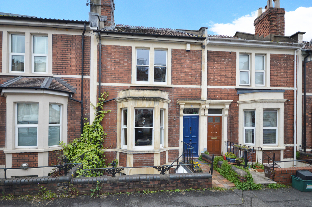 4 bed terraced house for sale in Cotswold Road, Bristol  - Property Image 1