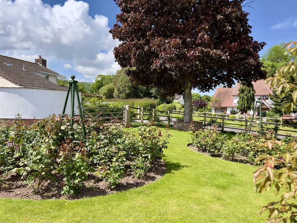 3 bed detached house for sale in Hurlstone Park, Porlock, Minehead  - Property Image 18